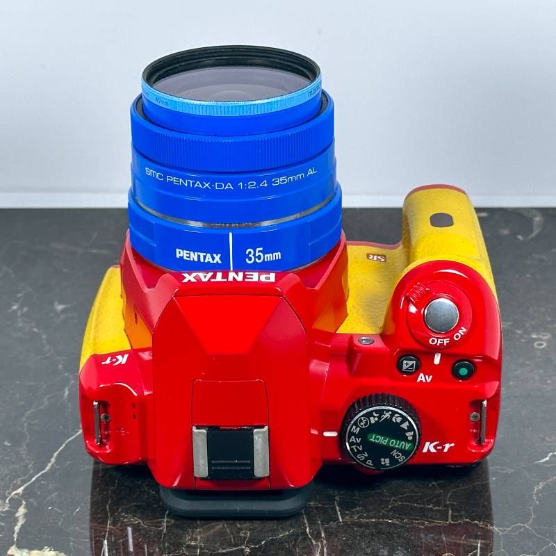 レアカラー】PENTAX K-r ファッション デジタル一眼レフカメラ レッド