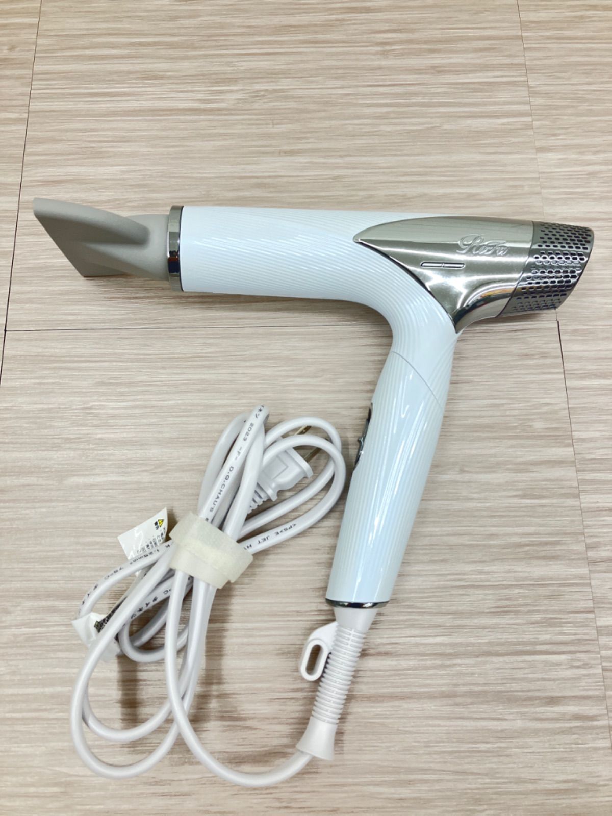 美品】Refa ディスカウント リファ ビューテックドライヤー スマート