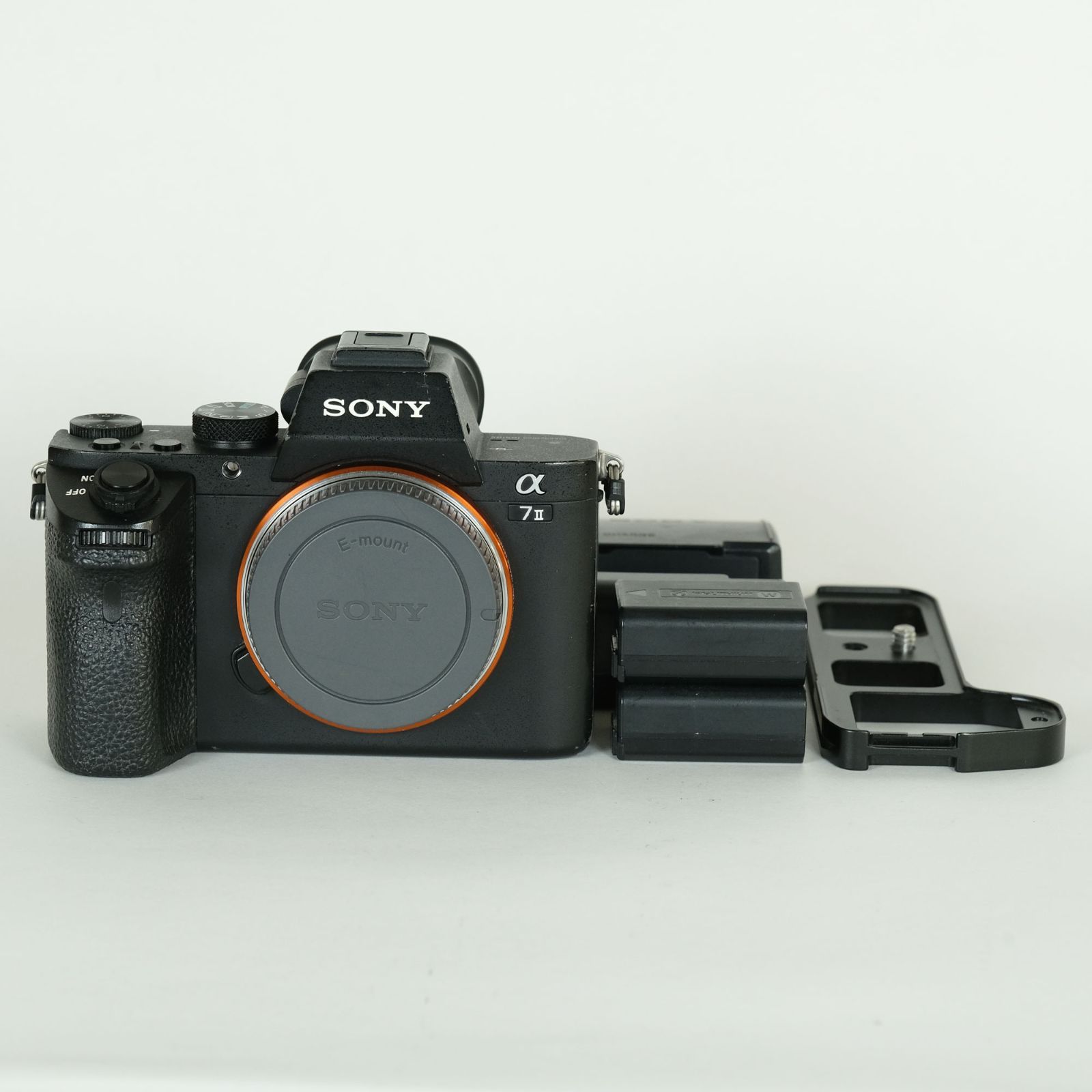 並品 | バッテリー2個・エクステンショングリップ付] SONY α7 II（ILCE