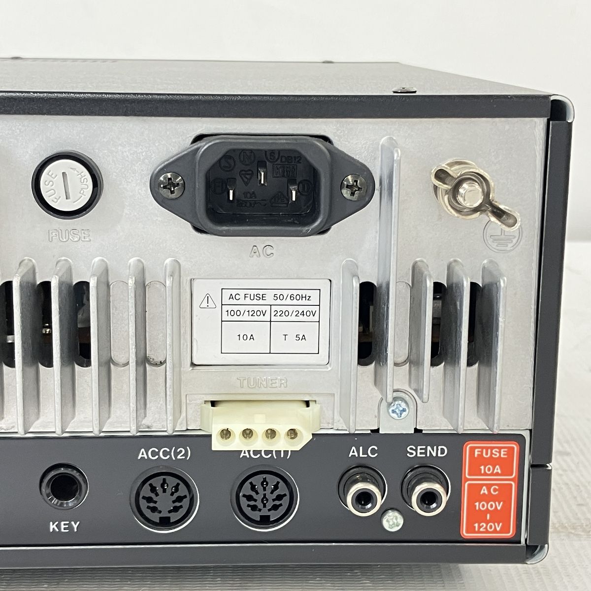 ICOM IC-736S HF/50MHz Transceiver ジャンク iCOM IC-736S HF/50MHz
