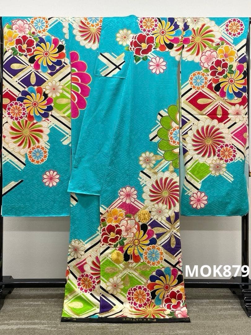 コラボ振袖 仮絵羽 金駒 金彩 紋意匠 正絹 未仕立て品 八掛付き MOK879