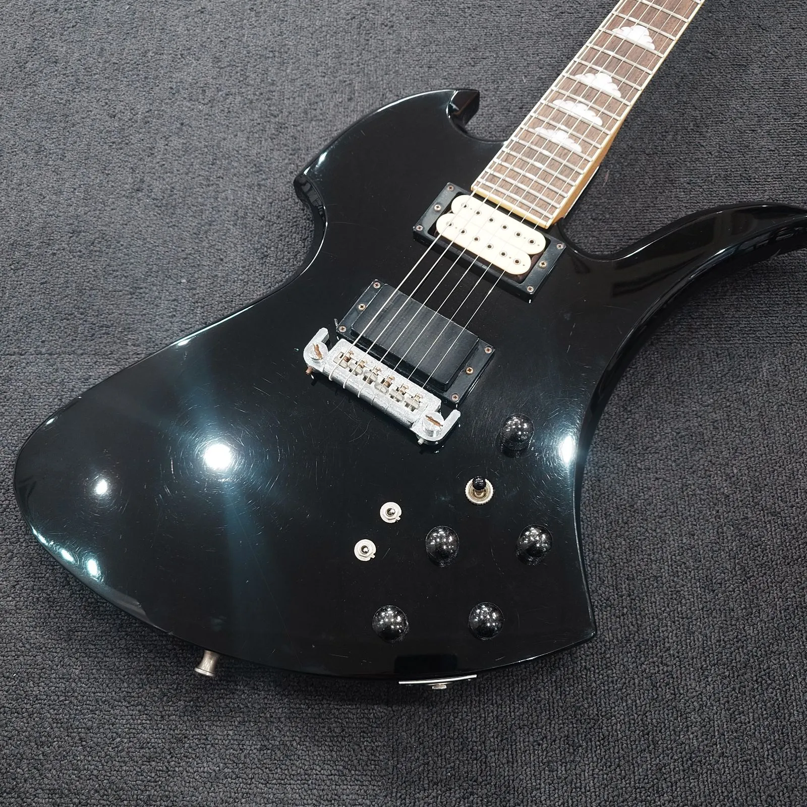 希少 FERNANDESフェルナンデスmg 70x ブラックエレキギター 2026年最新