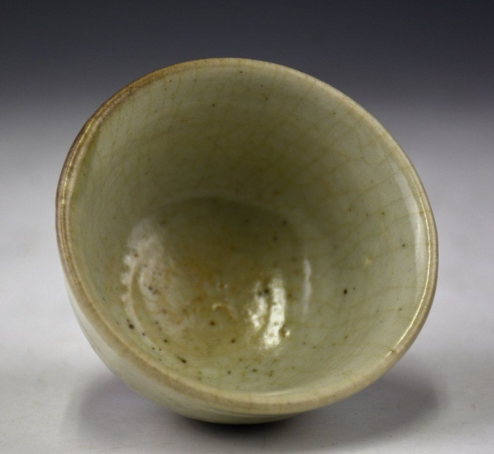 w048 李朝 ぐいのみ 木箱入り 酒器 w048 李朝 ぐいのみ 木箱入り 酒器