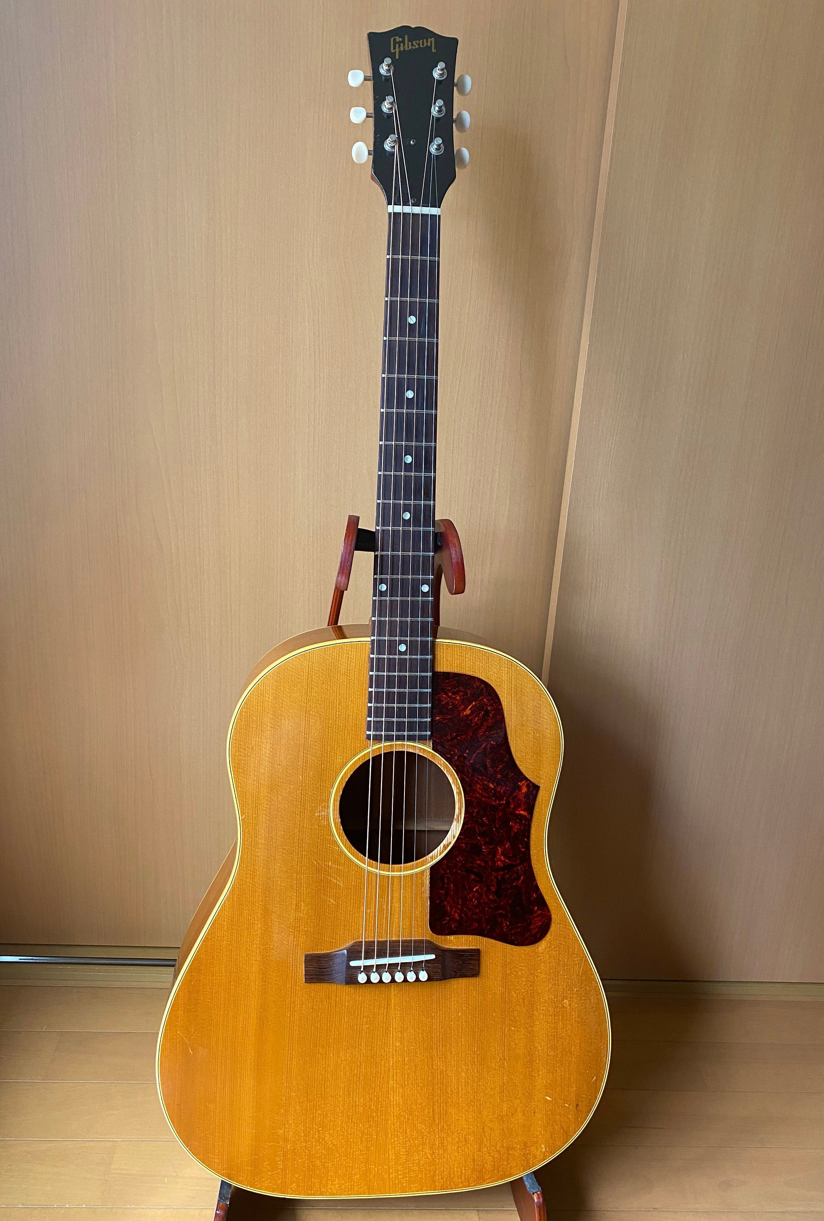 Gibson J-50 アコースティックギター ハードケース付き