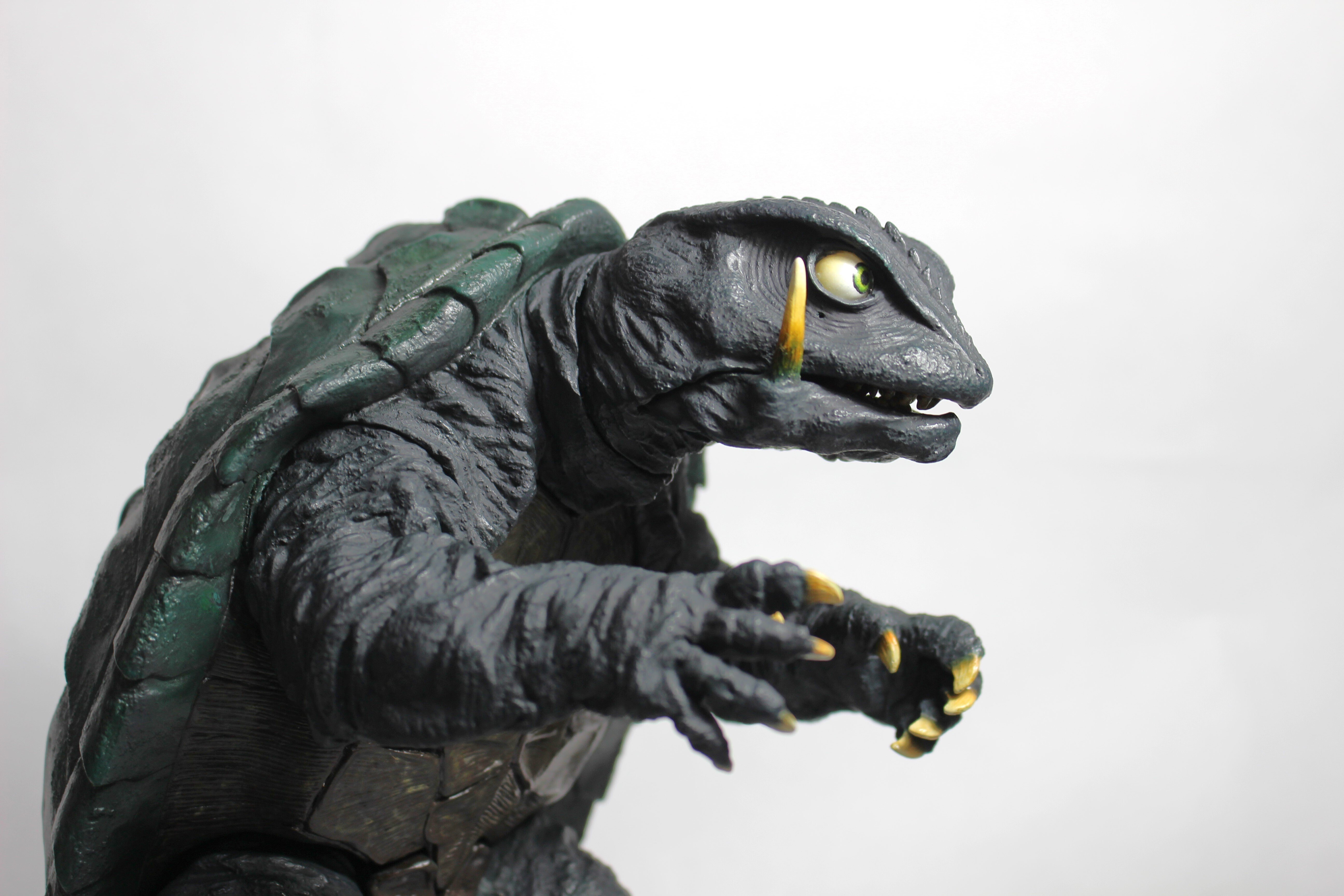 ファルシオンガメラソフビキット現状品
