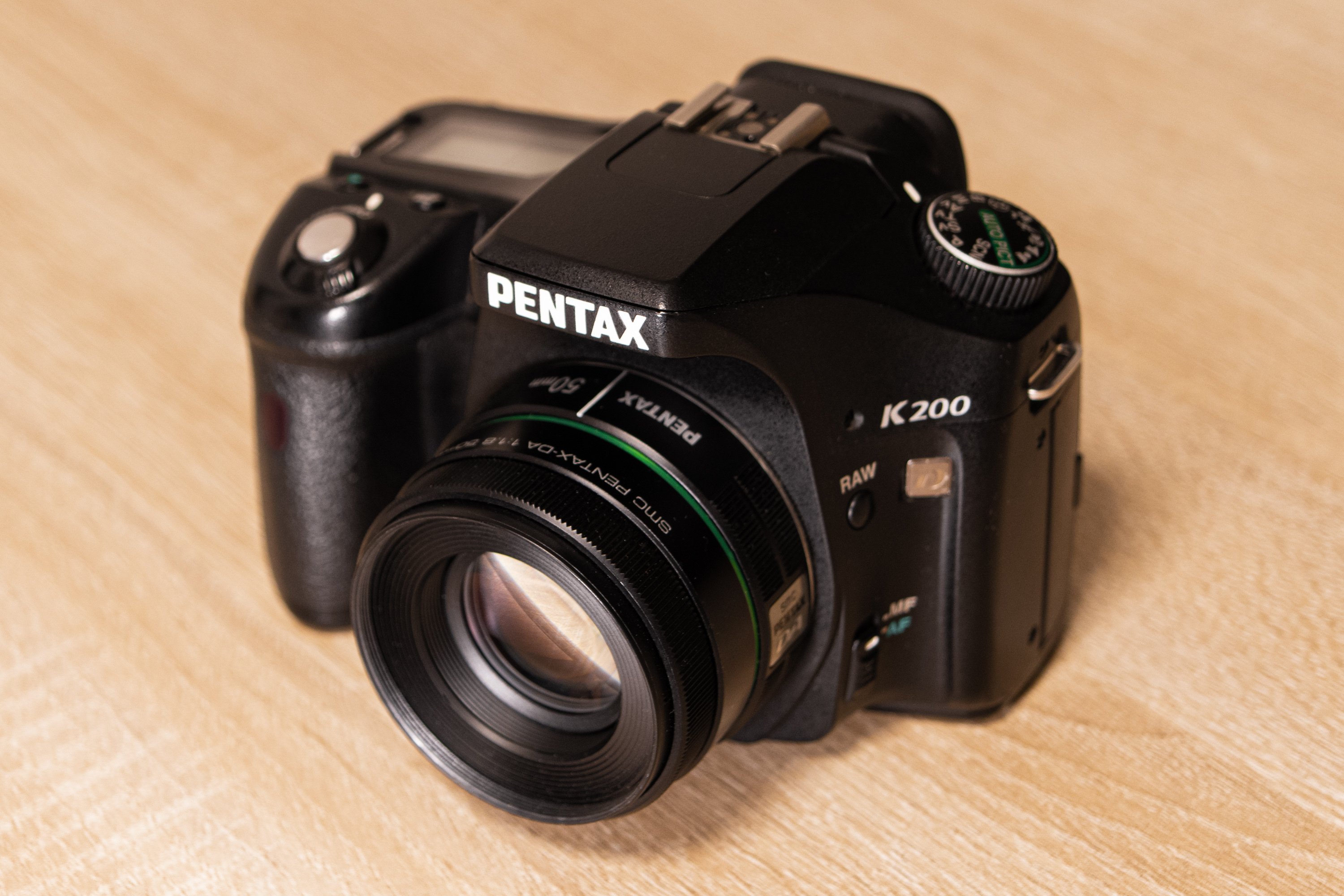 初めての一眼レフ。PENTAX K200D｜がま