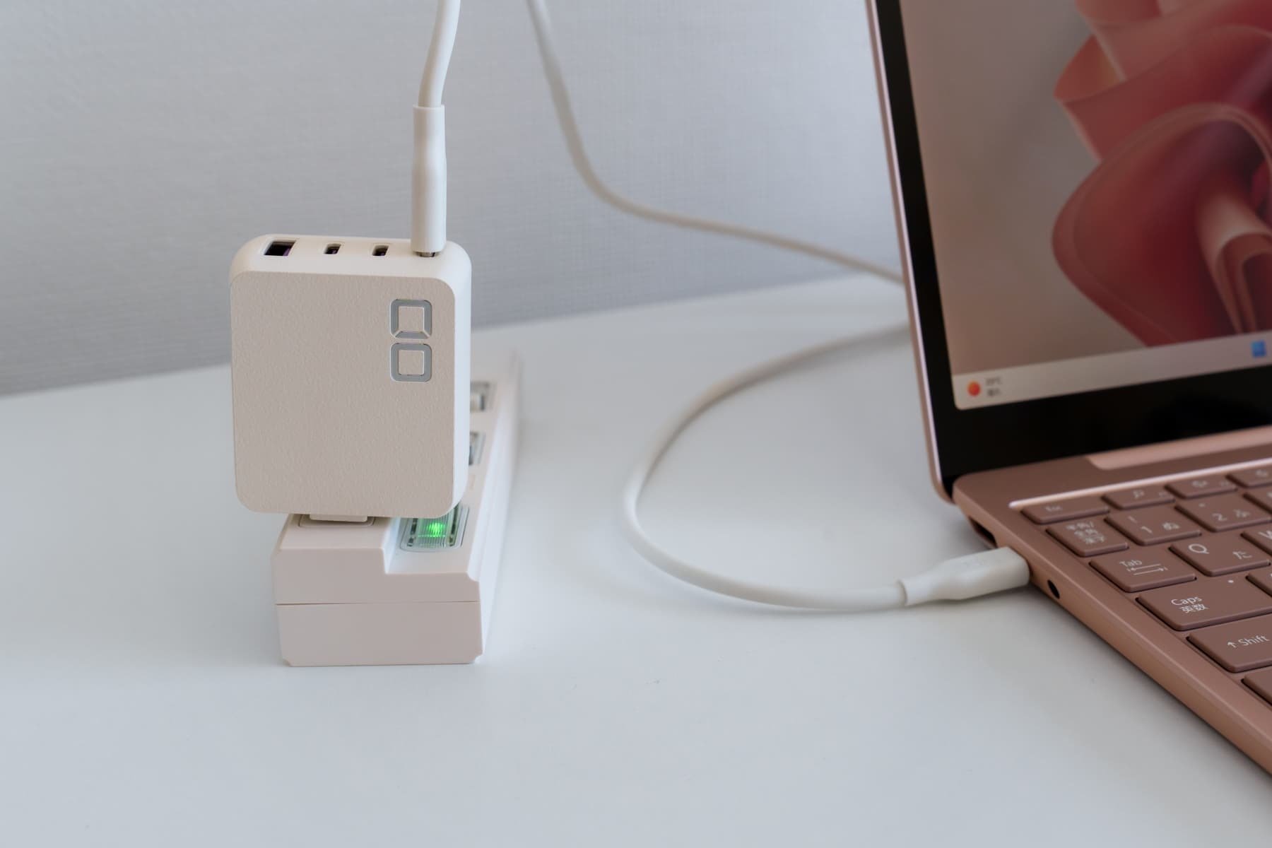 microsoft surfice go3 64GB 充電器、キーボード付属 Microsoft