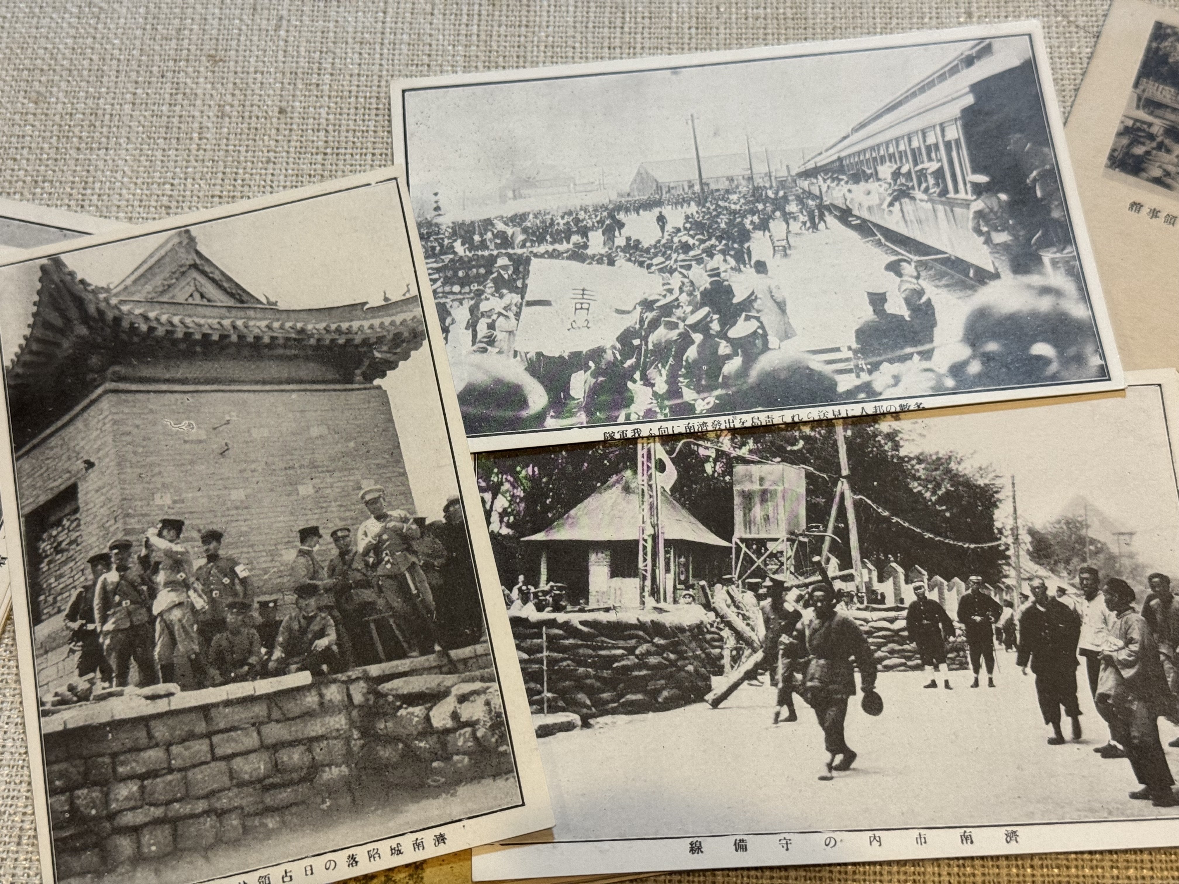満州の古い絵葉書、166枚、スクラップに貼り付け、戦前、軍人、戦争