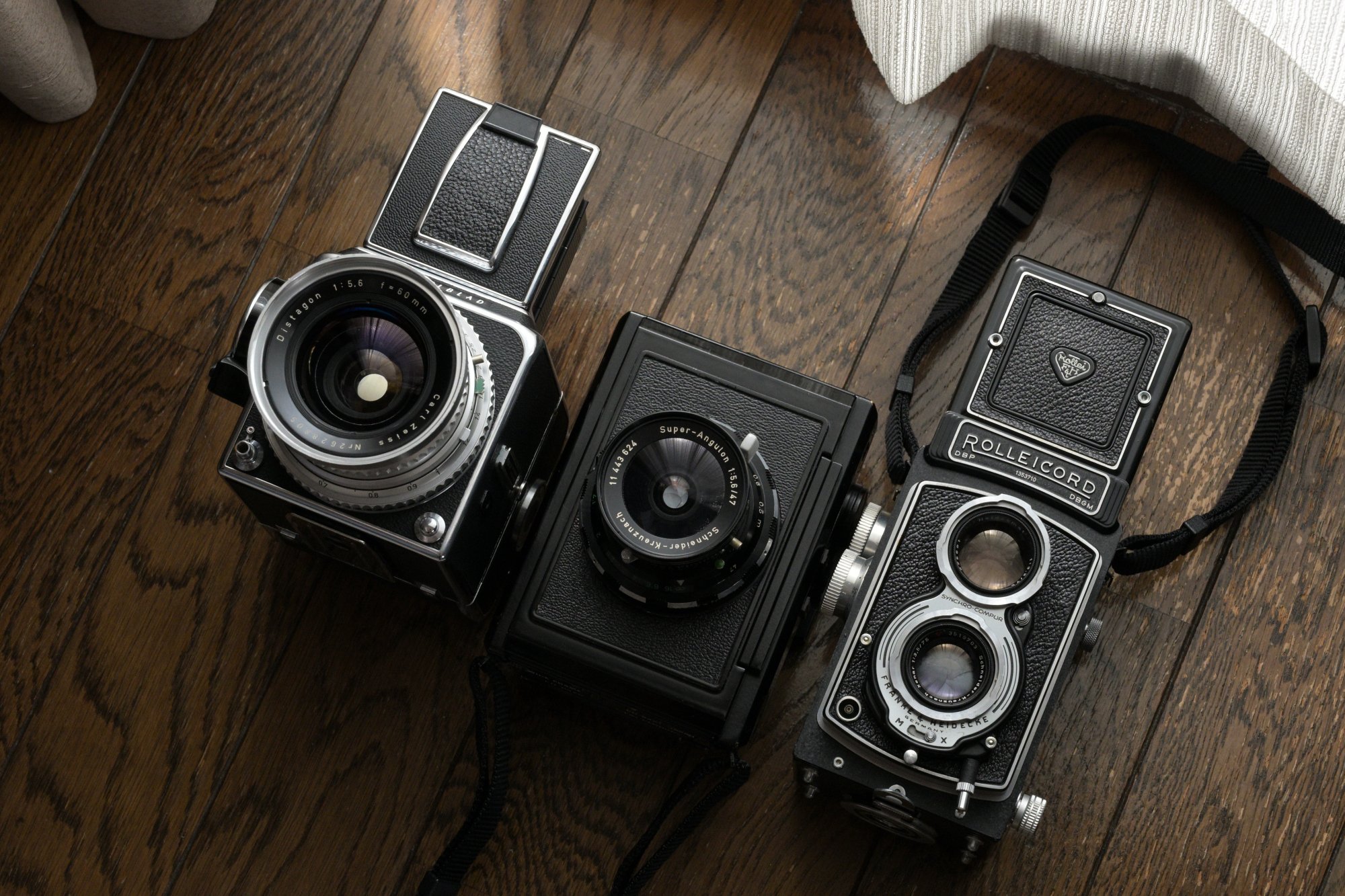 レアカメラ 30年のカメラ 2025年3月現在の中判カメラの