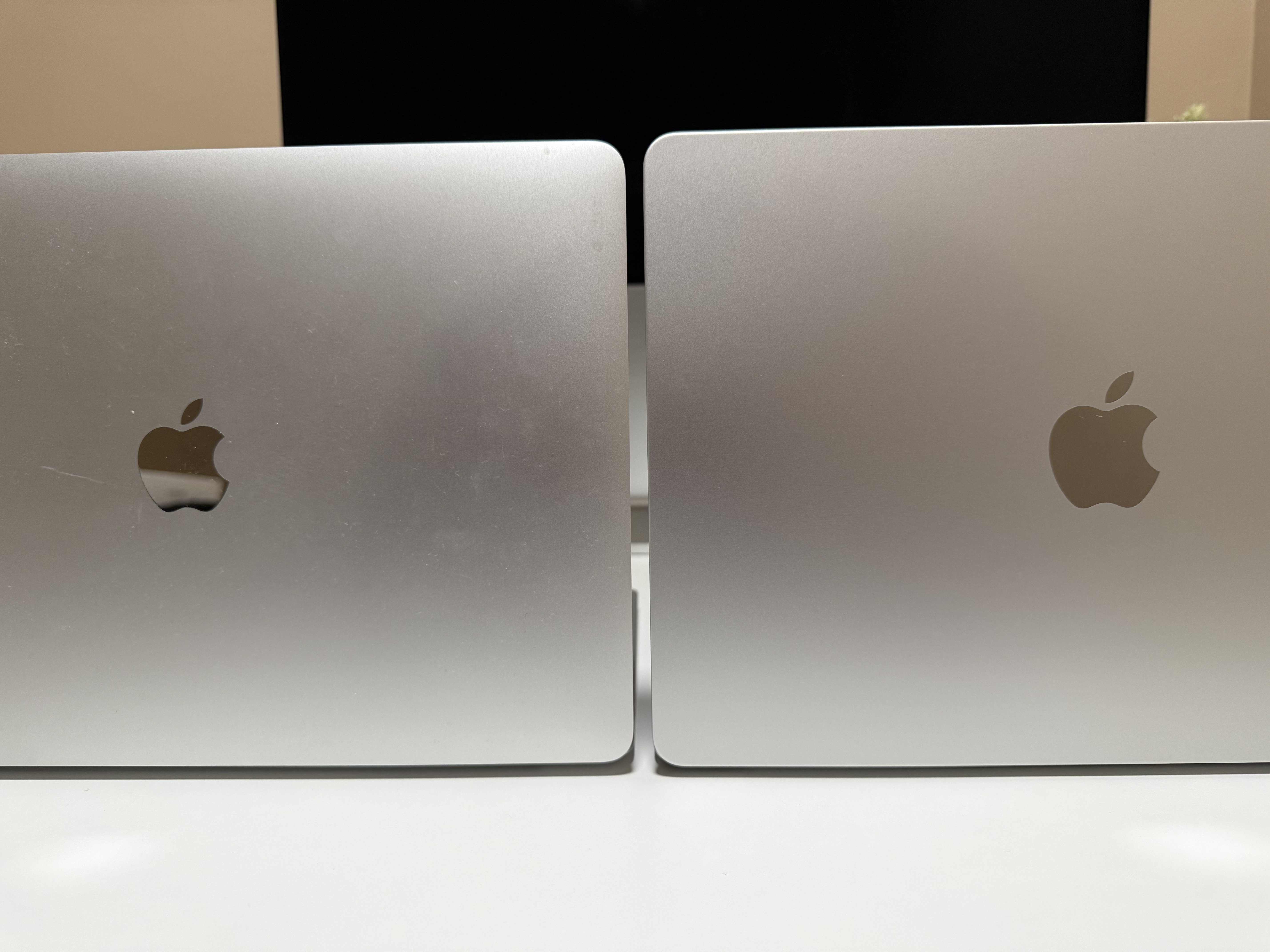 MacBook Air M4開封と初期状態｜Hiro@Toronto