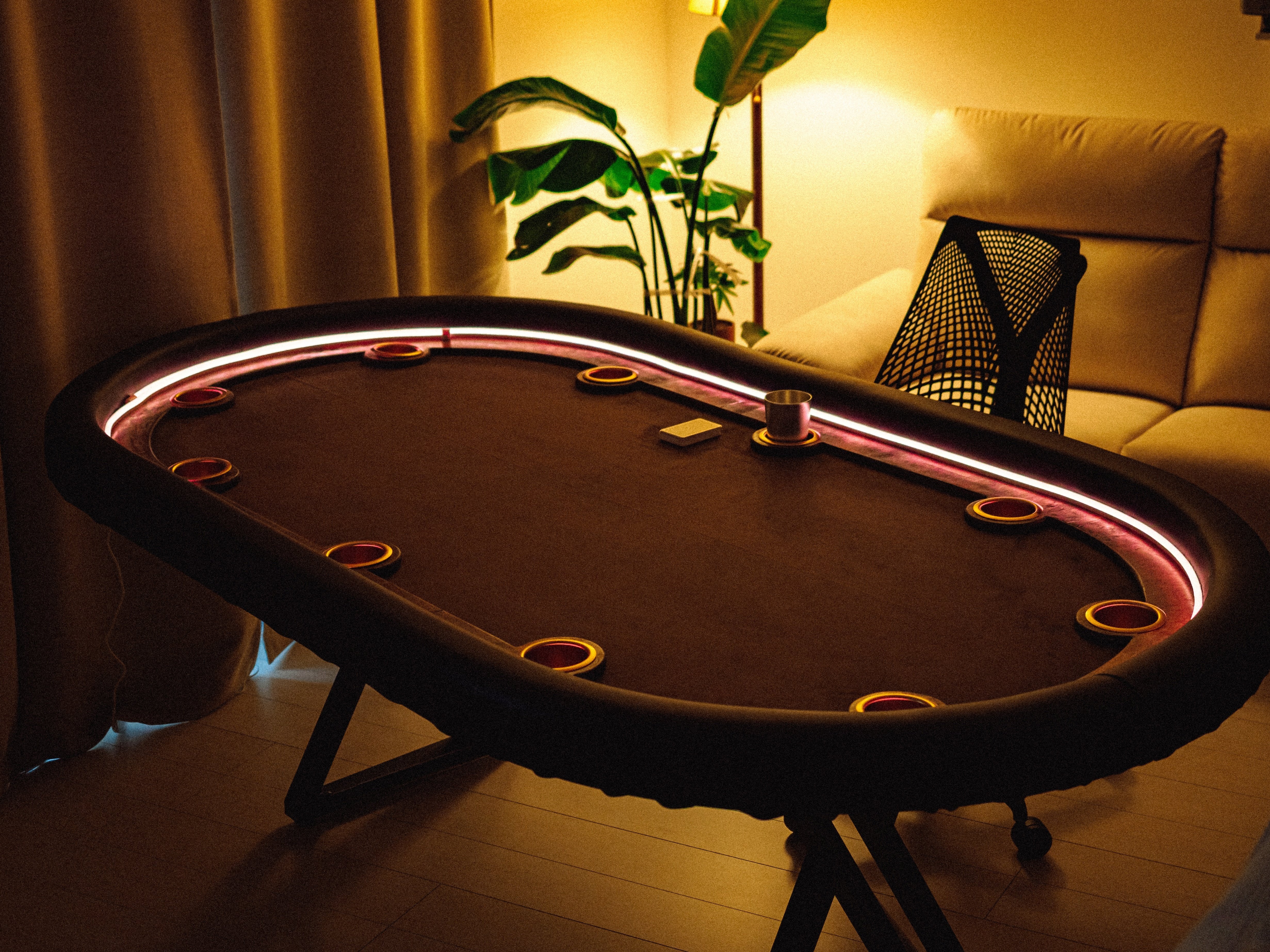 ポーカーテーブル自作サイドテーブル付き引き取りにこれる方 ポーカー