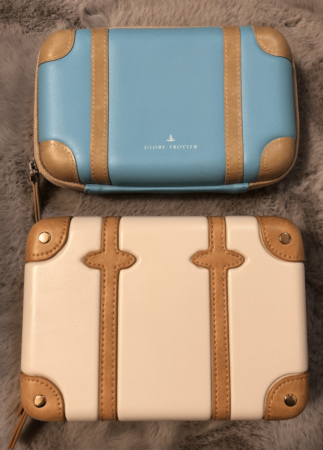 希少】ANA First class限定 アメニティ RIMOWA ダークシルバーポーチ