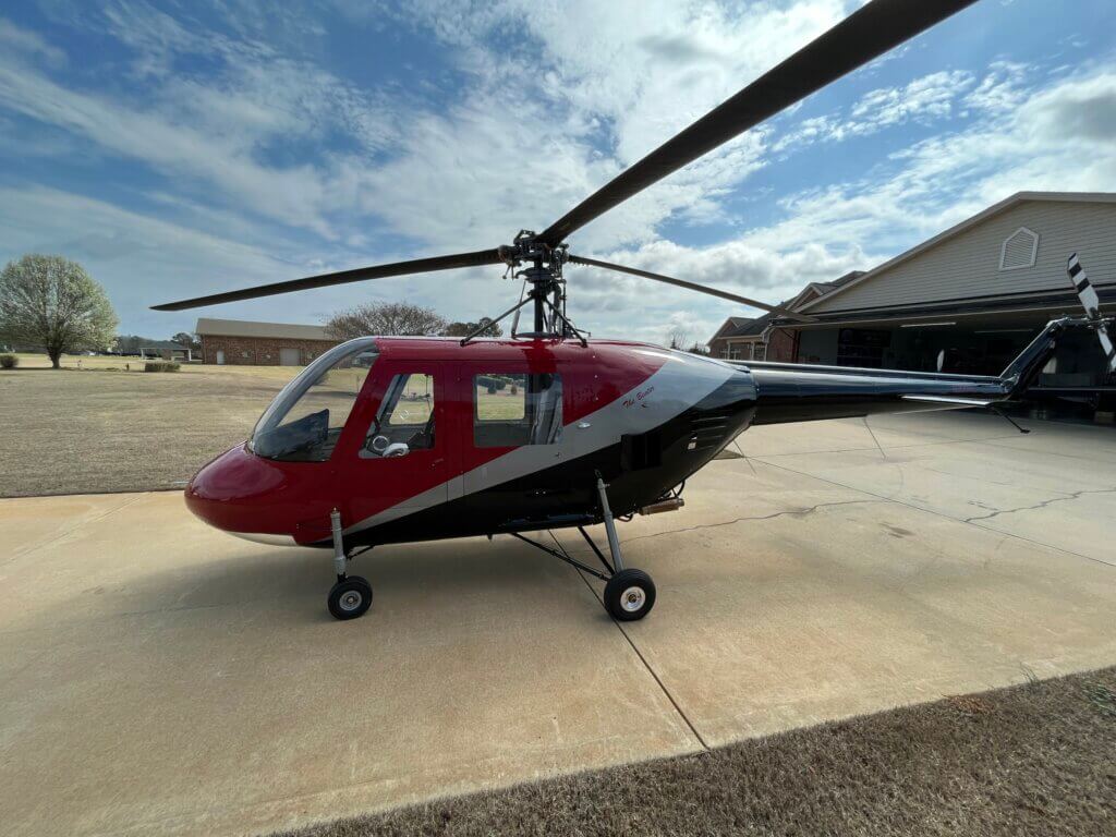Hummingbird 300L helicopter has type's first YH10-540-Exp373