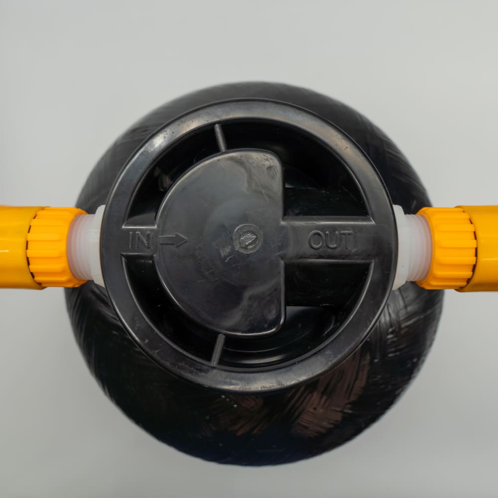 RO浄水器よりも手軽なDI浄水器「苔いじめ」!イオン交換樹脂10L充填