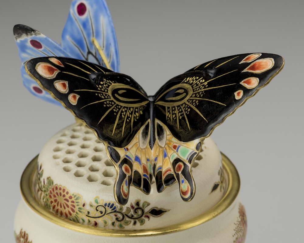 とし 明成化 赤と黄のドラゴン模様香炉 とし 明成化 赤と黄のドラゴン