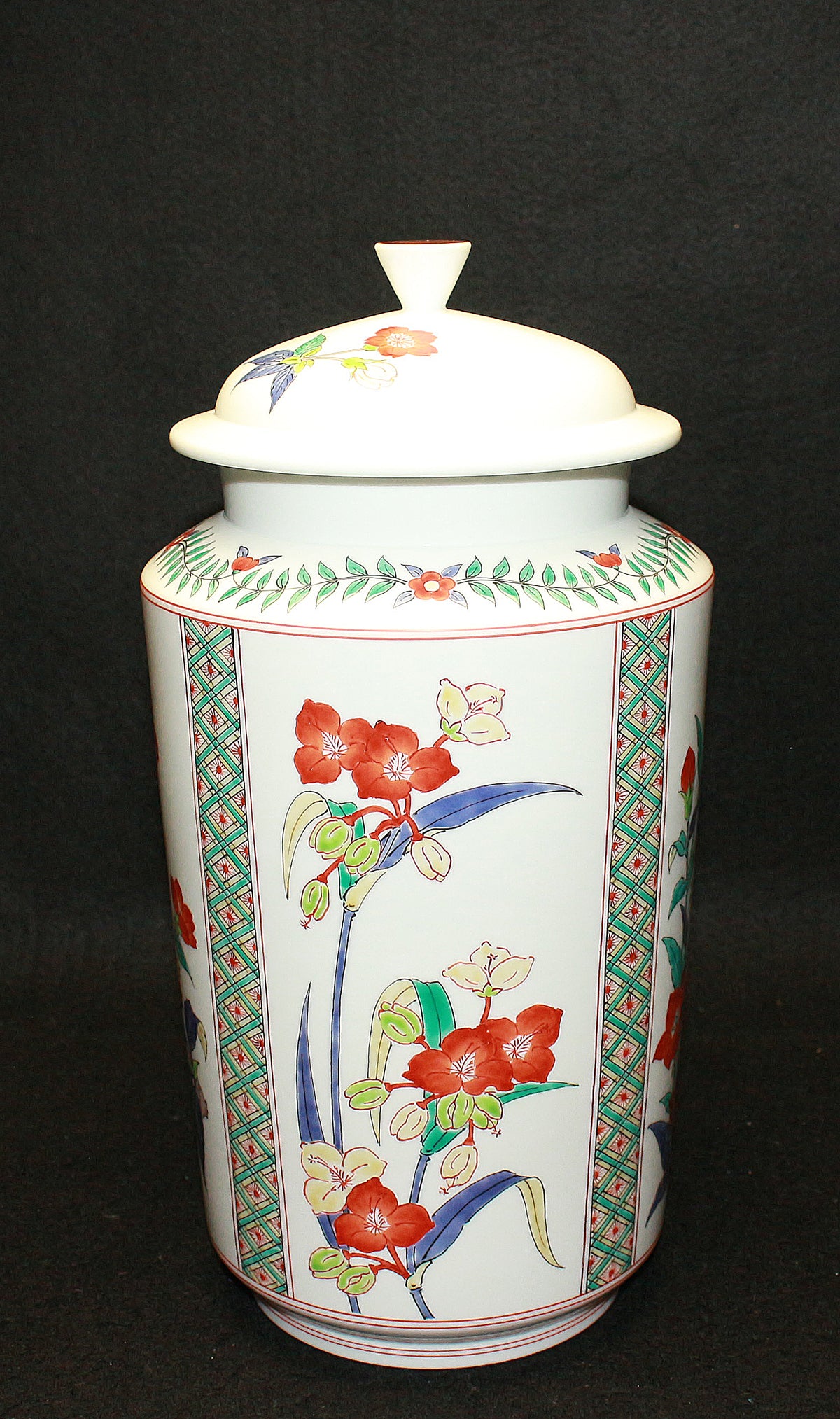 新春・蔵出し逸品・人間国宝14代酒井田柿右衛門・重要文化財保持