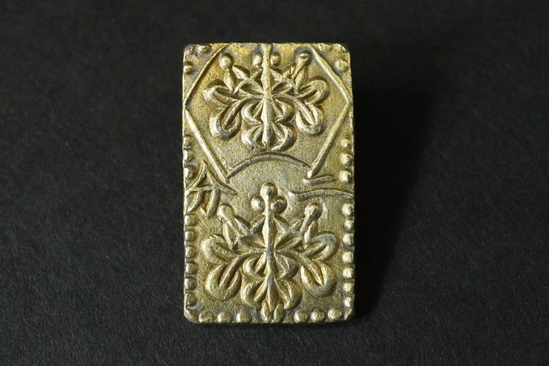 886)希少!日本貨幣 安政二分判金◇真正品◇量目約5.69g 縦幅約22.3mm