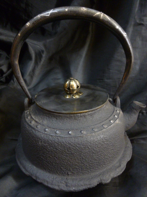 龍文堂 金銀粒象嵌提銅蓋鉄瓶／砂鉄／鋼鉄／インテリア／趣味／珍