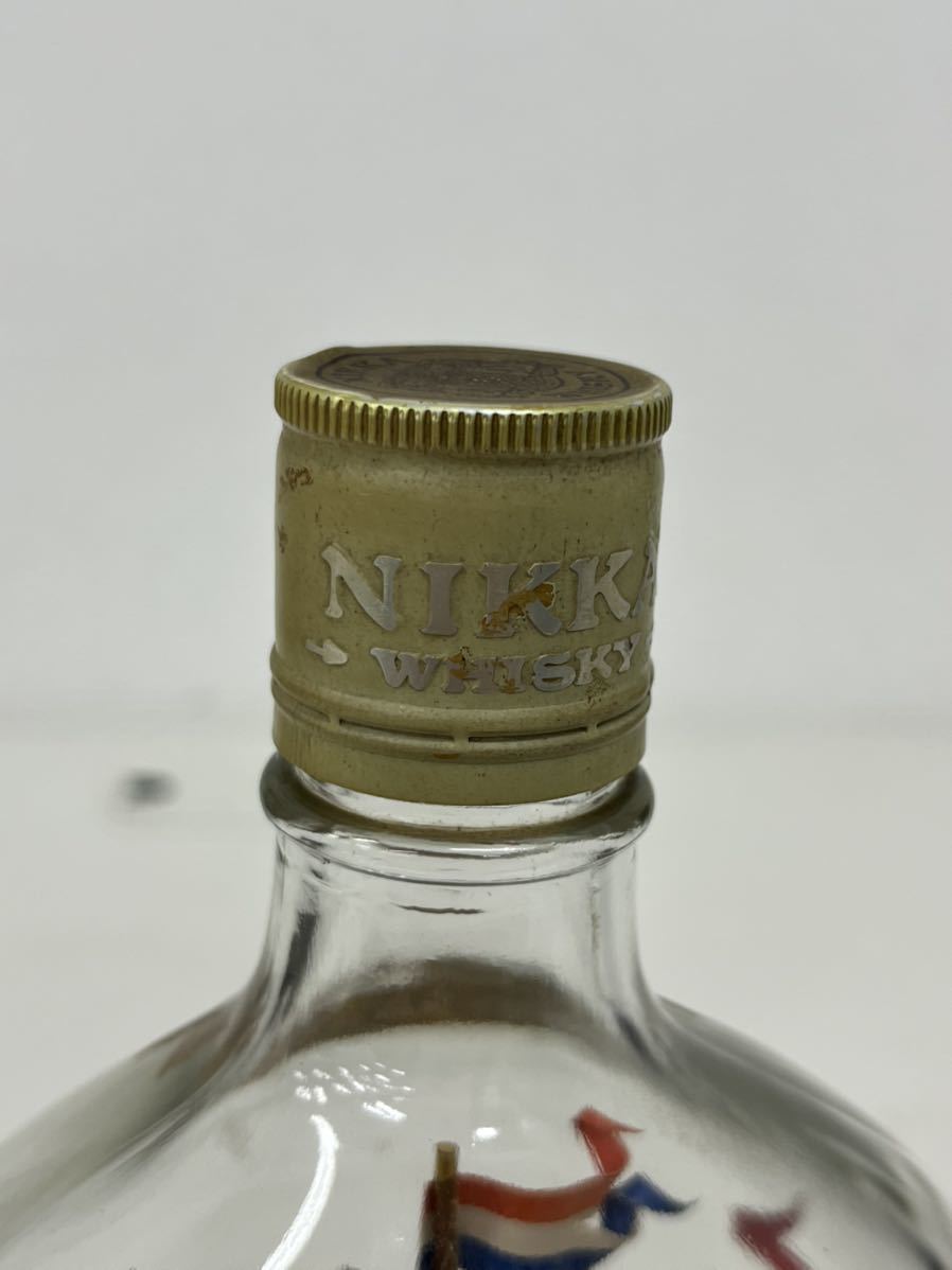 ニッカウヰスキーのボトルに入った べっ甲の帆船です。 【公式通販】