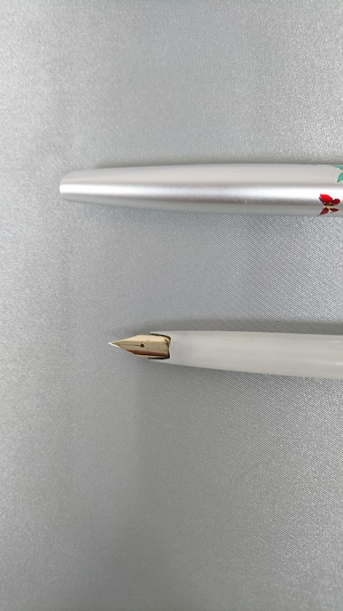 プラチナ 14K 14金 万年筆 ショート チョウ柄 蝶 赤 細字 プラチナ