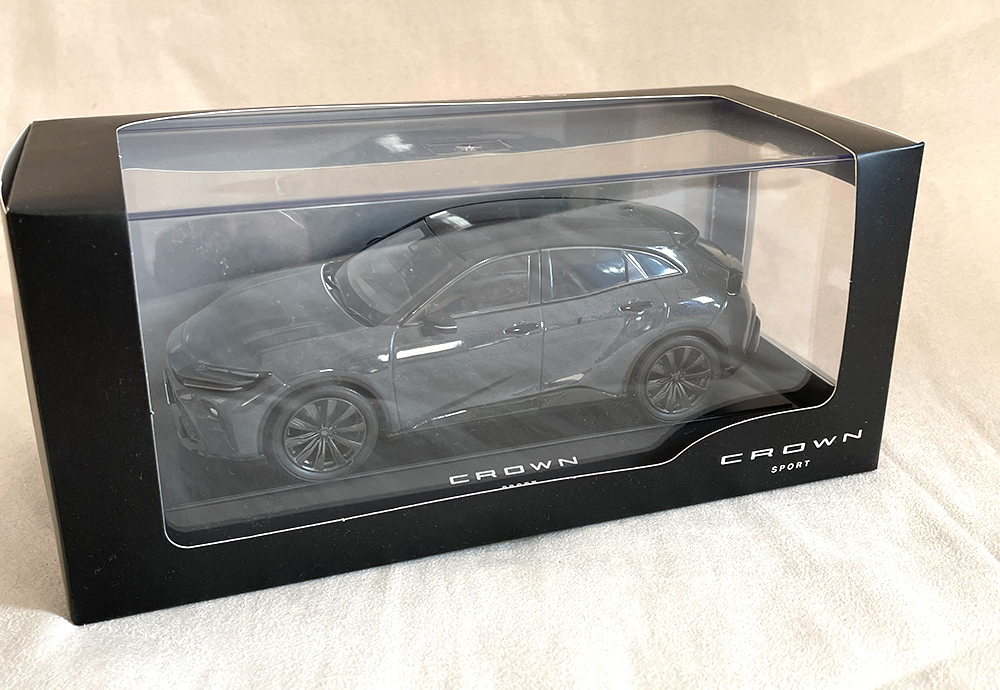 CROWN SPORT（新型クラウン スポーツ） ブラック×アッシュ サンプル