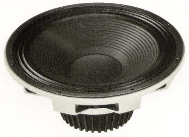 gauss 5842 スピーカー 15インチ安定した低音の魅力。