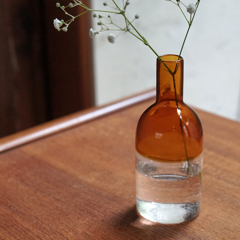 ガラス フラスコ型花瓶 ガレ？ お値下げ中 ガラス フラスコ型花瓶 ガレ