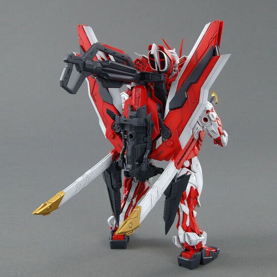 バンダイ 海外限定 MG 1/100 ストレイ レッドフレーム改 偏光成型色版