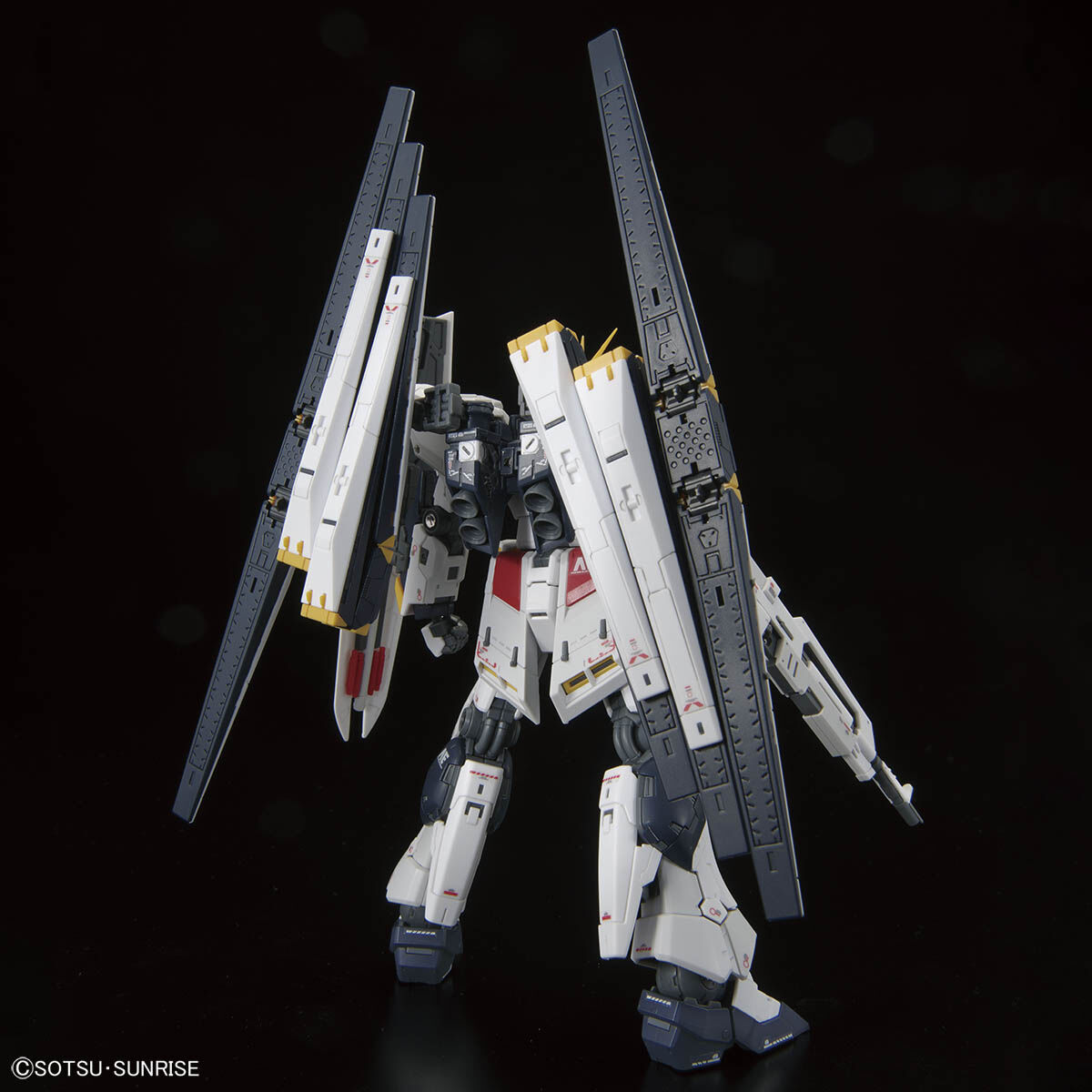 RG 1/144 νガンダム(ダブル・フィン・ファンネル装備型)｜バンダイ