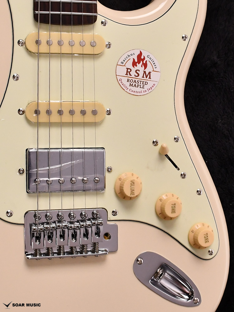 Bacchus Universe Series BST-2 ホワイトエレキギター Bacchus BST-2