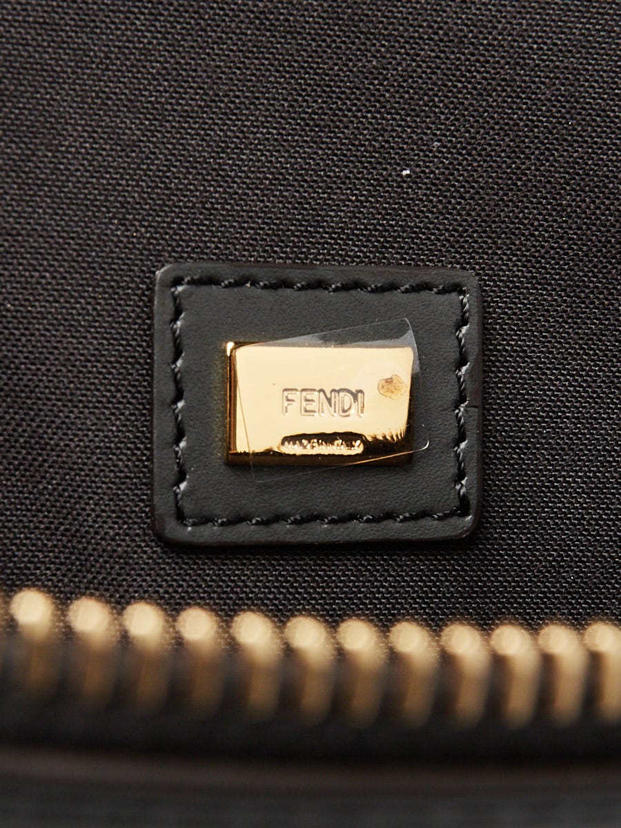 Fendi Black/Grey Leather/Snakeskin Zip Large Flat Wristlet Pouch