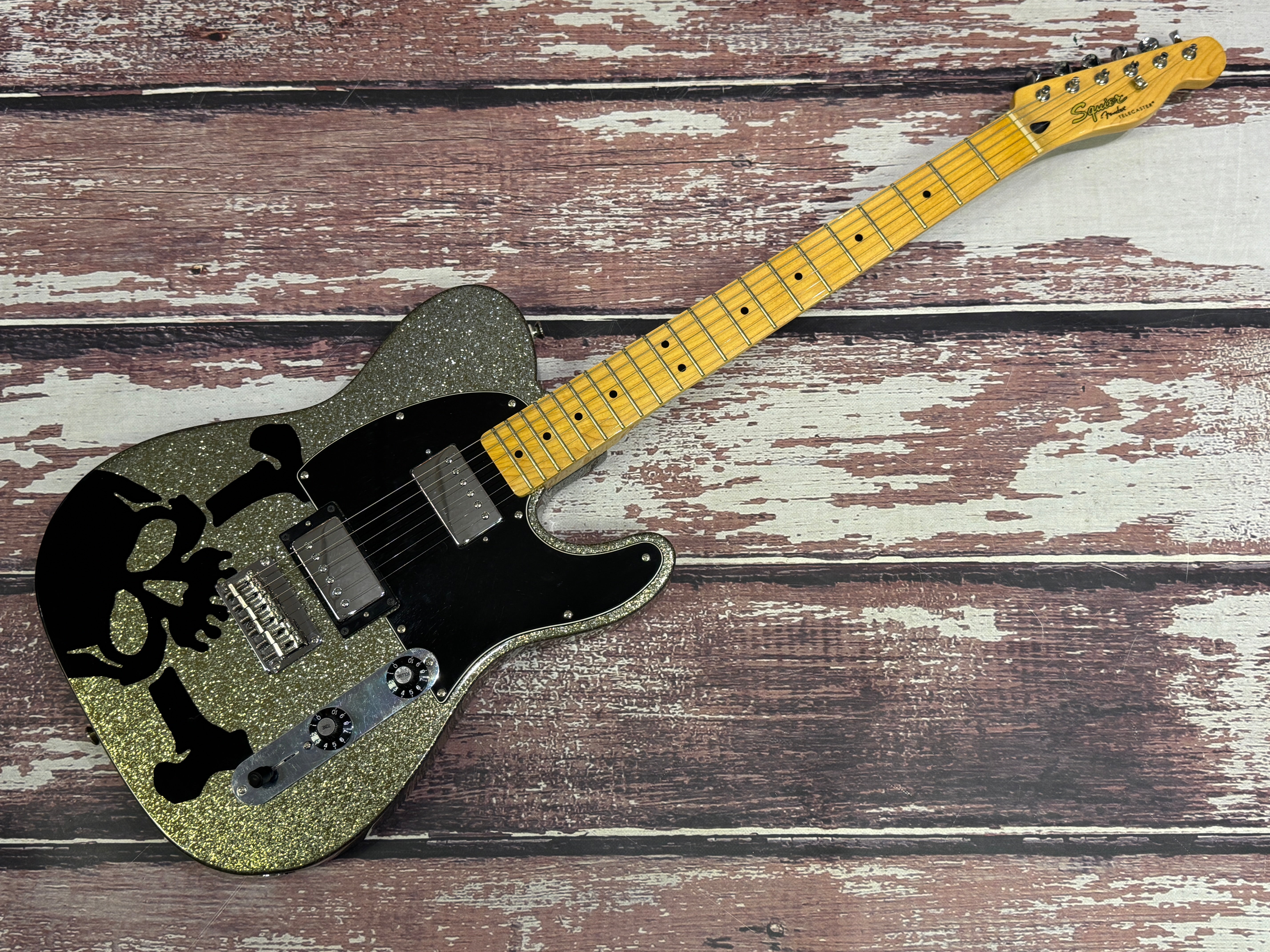 SCANDAL HARUNA シグネイチャーモデル Skullsilver ガールズバンド