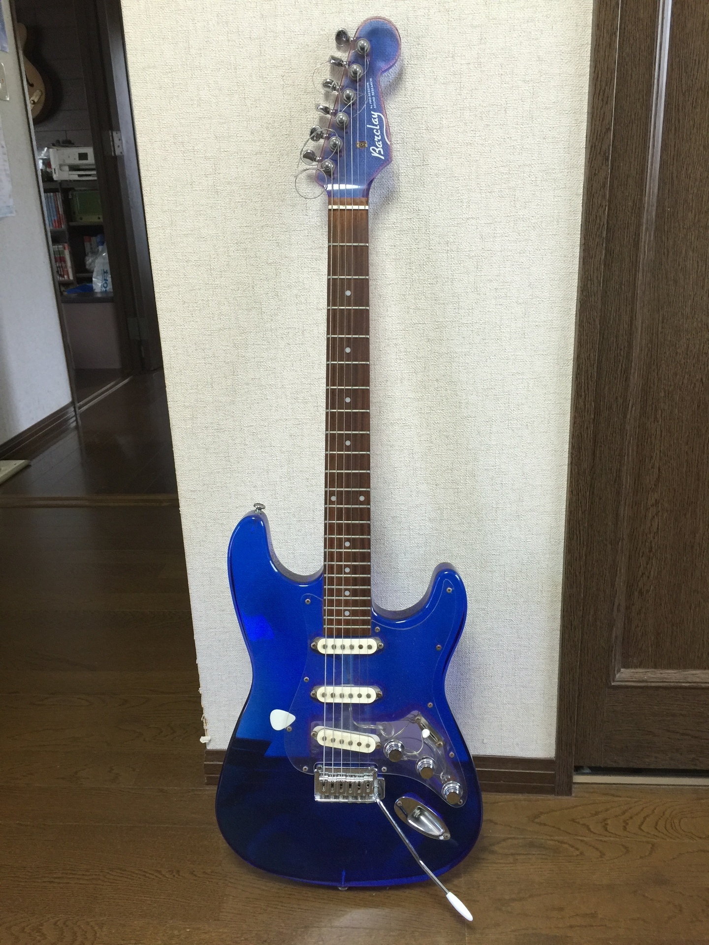 Barclay エレキギター 青 ストラトキャスタータイプ