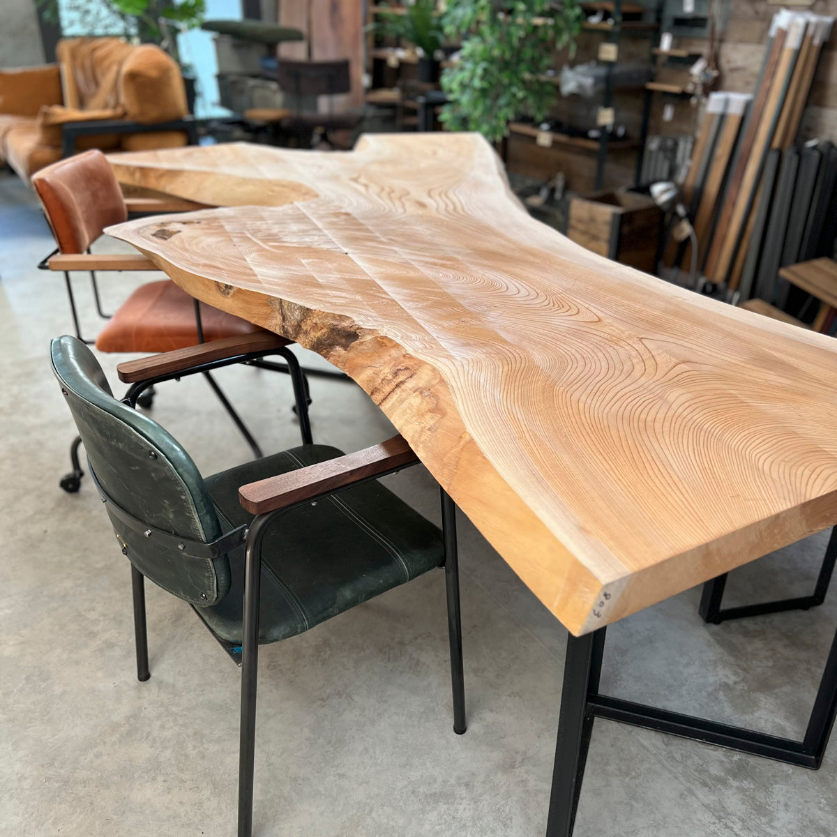 無垢一枚板 欅（ケヤキ）《G803》W2370/未仕上げ品 | オーダーメイドの