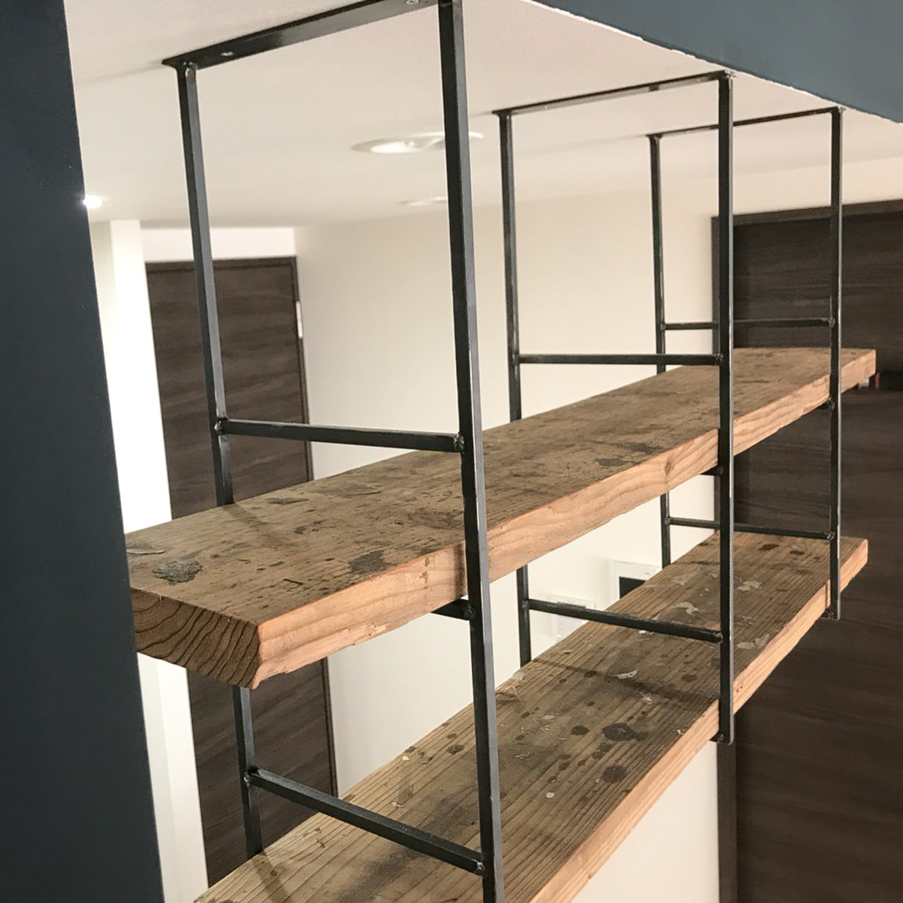 ハンギングシェルフ Aタイプ | オーダーメイドのアイアン家具を中心に