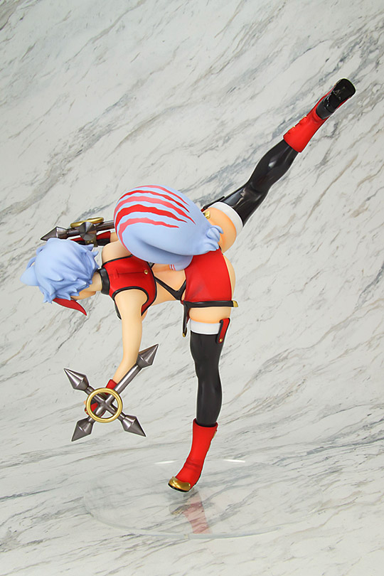 BLAZBLUE ブレイブルー マコト＝ナナヤ 1/7 完成品 フィギュア Amazon