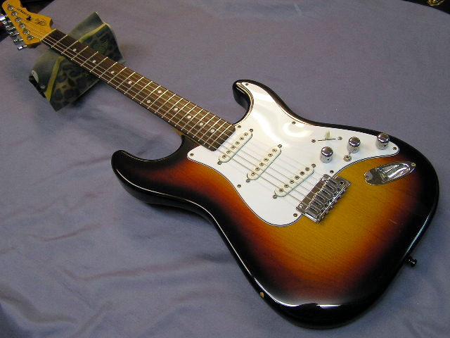 G&L S-500 Premium Made in Japan – 神戸ギターショップ B-West