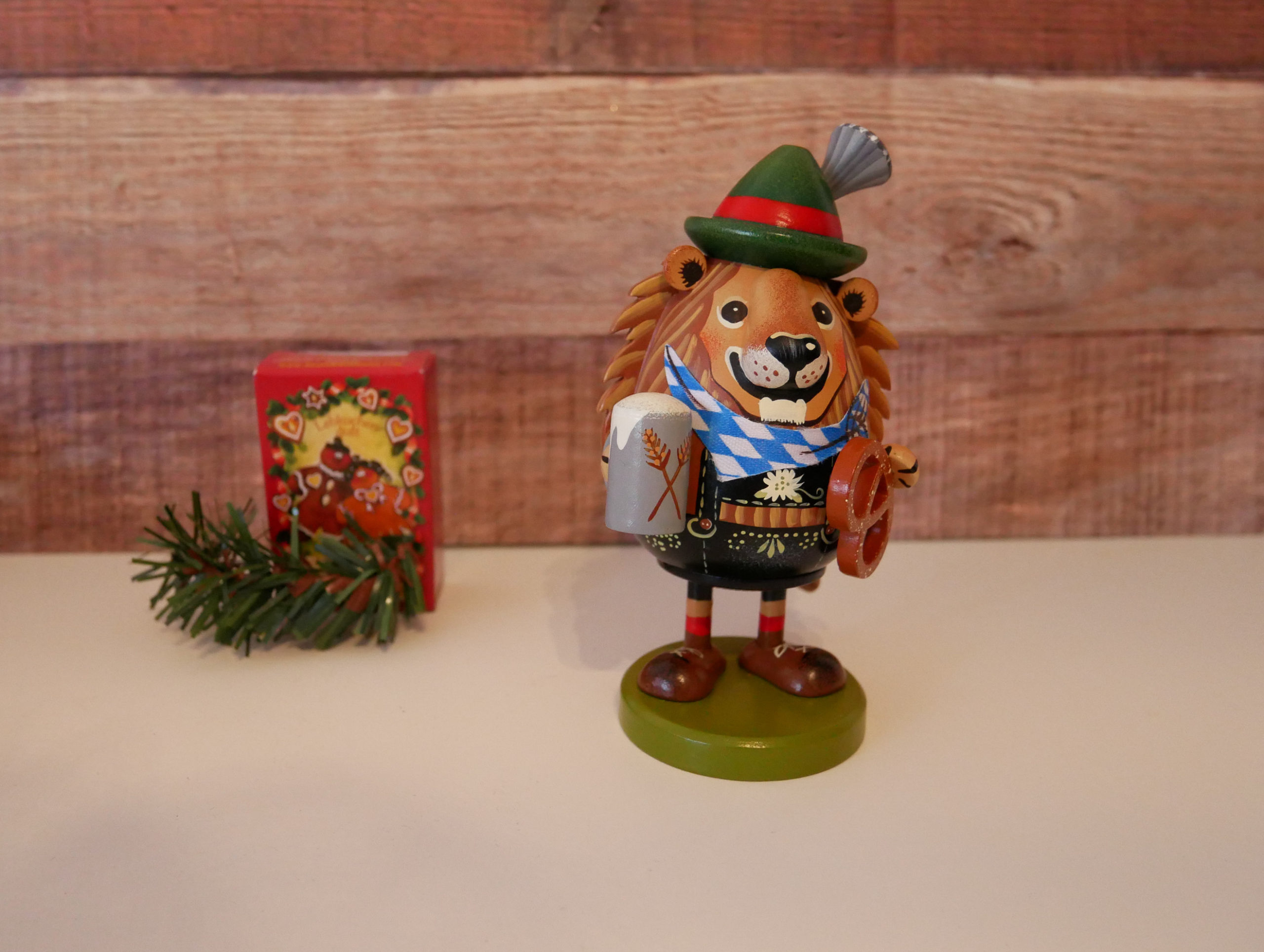 ドイツ製 木製人形 エルツ地方の珍しいユニークな文学者のお人形なんか