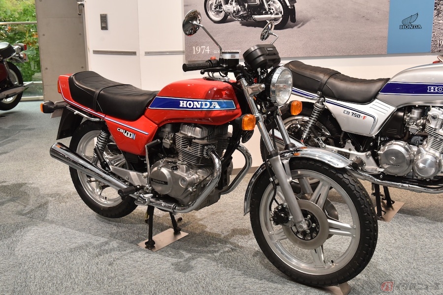 軽快スポーツモデルとして誕生したホンダ・ホークIII | バイクの