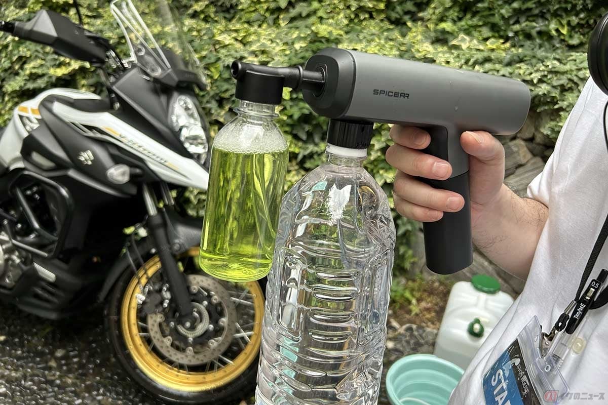 まるでドライヤー？ 重さわずか800gの高圧洗浄機SPICERR「SWU-1」の