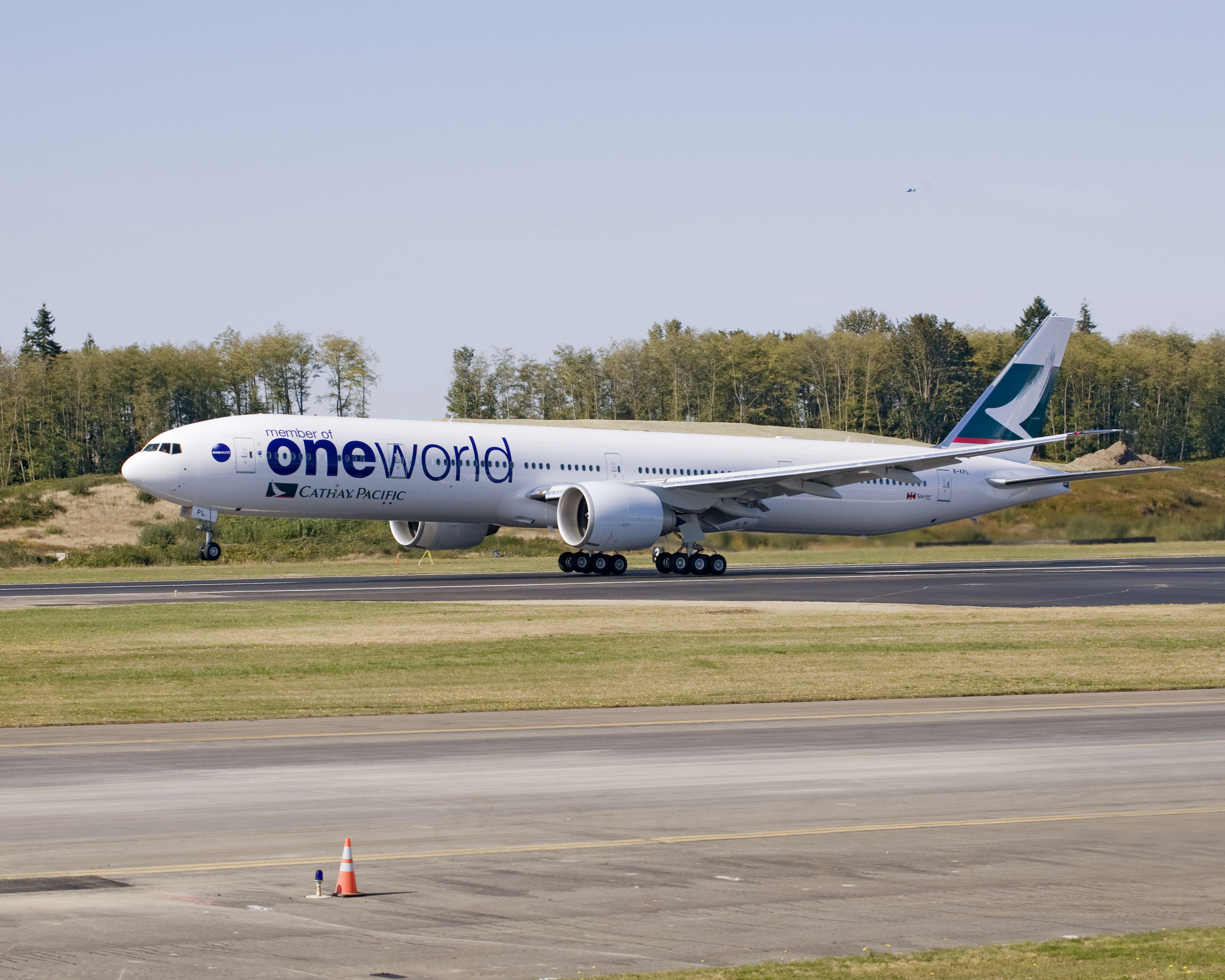 Boeing Delivers Cathay Pacific Airways 777-300ER in Oneworld