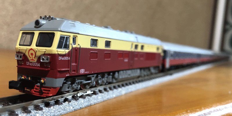 中国型Nゲージ DF4D-3299 ディーゼル機関車模型 中国型Nゲージ DF4D-3299