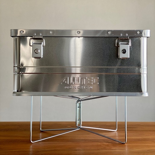 アルテックアルミコンテナ 48L ユニバーサルスタンド付 ステッカーあり