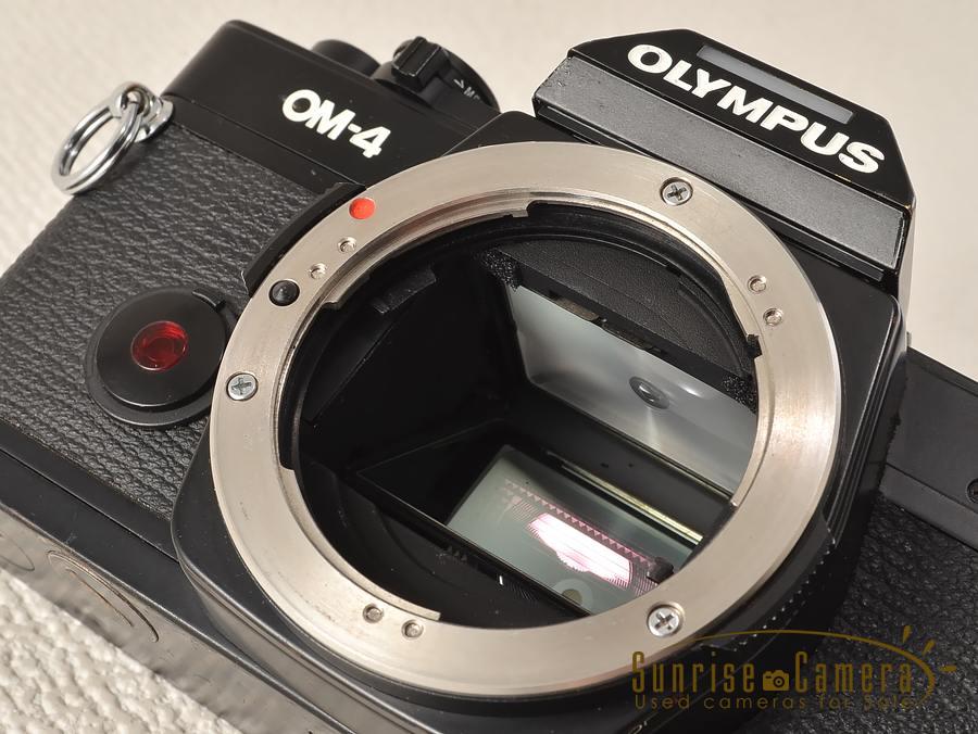 Olympus OM-4 チタン 一眼レフカメラ レンズ付き Olympus OM-4 チタン