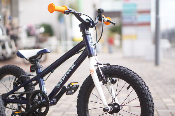 屋内保管】ヨツバサイクル 16インチ ヨツバサイクル 16インチ