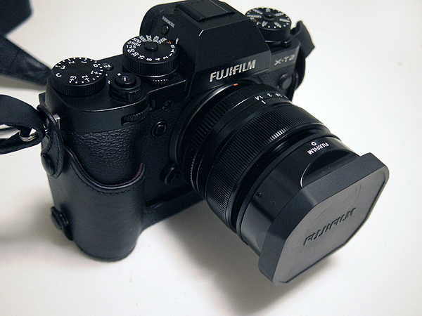 Fujifilm X-T2 ミラーレス一眼 (レンズ、ケース付き) Fujifilm X-T2