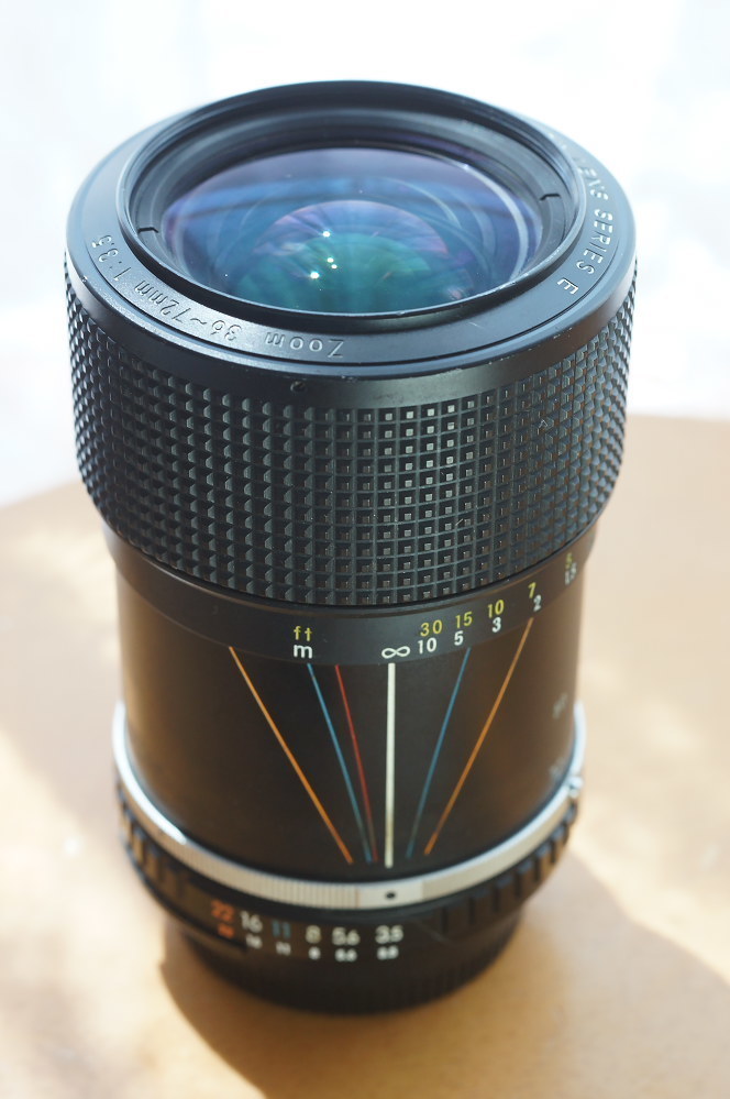 良品 Nikon FE フィルムカメラ + 36-72mm F3.5 レンズ 良品 Nikon FE