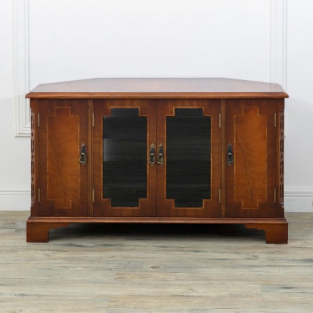 べヴァンファンネル Bevan Funnell – camori ヴィンテージ家具・北欧