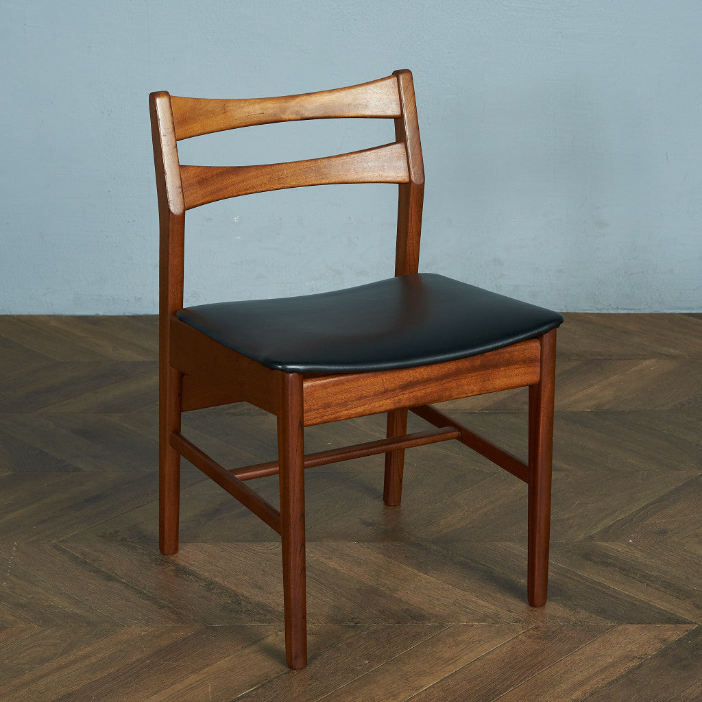 ラダーバックチェア – camori ヴィンテージ家具・北欧インテリアの通販