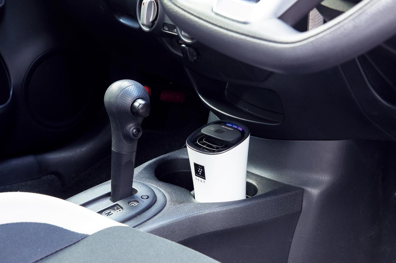 カビ臭、タバコ臭、汗臭、体臭、食べ物臭、ペット臭に効く！ シャープ